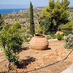 Ariadne - Panoramic Views And Pool Villa