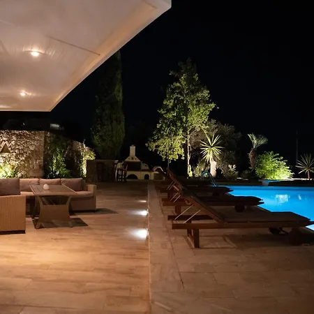 Villa Ariadne - Panoramic Views And Pool Porto Heli