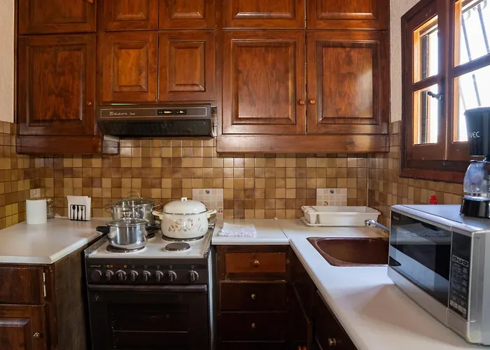 Ariadne - Majestic View And Relaxation Villa